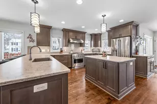 990 Ross St, Plymouth, MI 48170 - Photo 3