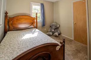 712 S Lagrave St, Paw Paw, MI 49079 - Photo 15