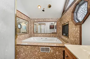 435 Prospect St, Constantine, MI 49042 - Photo 13