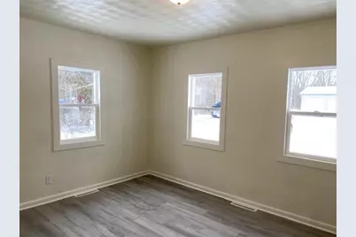 201 Swedish Drive, Battle Creek, MI 49037 - Photo 9