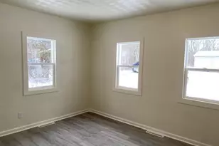 201 Swedish Dr, Battle Creek, MI 49037 - Photo 9