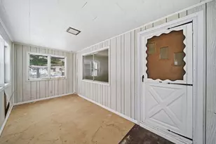 108 Bagg Ave, Jackson, MI 49203 - Photo 5