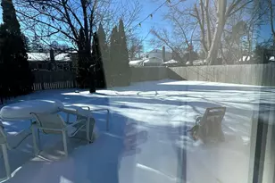 2184 Cumberland Dr, Troy, MI 48085 - Photo 43