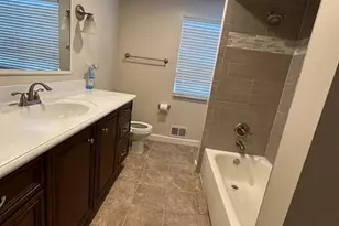 2184 Cumberland Dr, Troy, MI 48085 - Photo 19