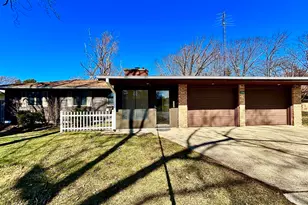 325 Winwood Ave, Saint Joseph, MI 49085 - Photo 1