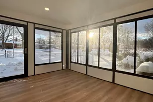 325 Winwood Ave, Saint Joseph, MI 49085 - Photo 9