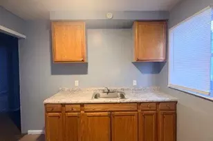 17432 Mackay St, Hamtramck, MI 48212 - Photo 5