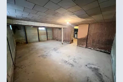 422 Paw Paw Avenue, Watervliet, MI 49098 - Photo 17