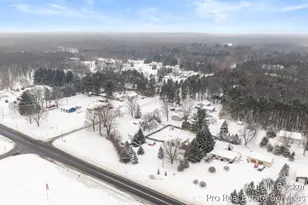 12411 14 Mile Rd NE, Greenville, MI 48838 - Photo 27