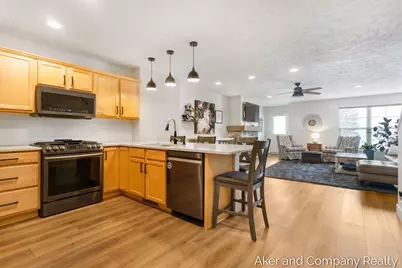 3686 Oxford #4, Hudsonville, MI 49426 - Photo 3