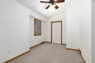 5361 Cottondale St SW, Wyoming, MI 49519 - Photo 19