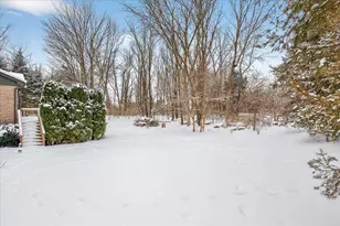 10056 Rosemarie Run, Brighton, MI 48114 - Photo 47