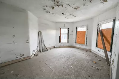 261 Chandler Street, Detroit, MI 48202 - Photo 17