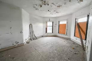 261 Chandler St, Detroit, MI 48202 - Photo 17