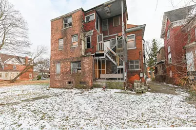 261 Chandler Street, Detroit, MI 48202 - Photo 5