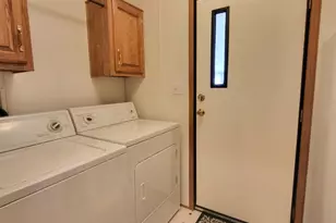 10400 E Pewamo, Pewamo, MI 48873 - Photo 11