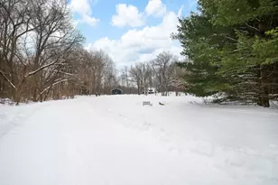 70037 Winding Pines Pkwy, Niles, MI 49120 - Photo 7