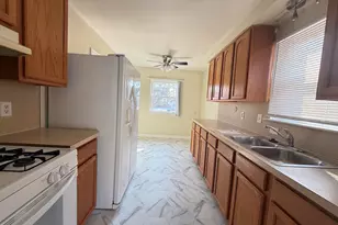 844 Harrison Blvd, Lincoln Park, MI 48146 - Photo 7