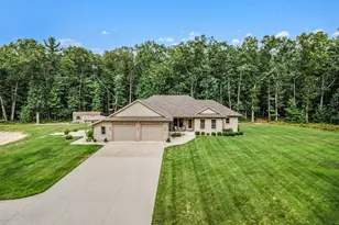 5928 Heights Ravenna Rd, Fruitport, MI 49415 - Photo 3