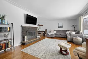 2519 Fairgrove St, Kalamazoo, MI 49009 - Photo 3