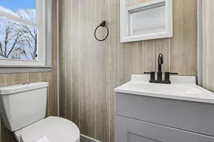 202 N Centerville Rd, Sturgis, MI 49091 - Photo 9