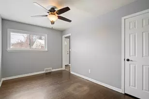 27576 MacKenzie Dr, Westland, MI 48185 - Photo 19