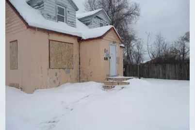 612 N Crystal Avenue, Benton Harbor, MI 49022 - Photo 3