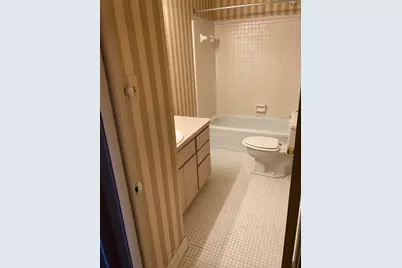 5065 Crooks #49, Royal Oak, MI 48073 - Photo 11