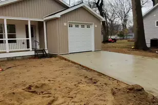 254 Meeking St, Muskegon, MI 49442 - Photo 1