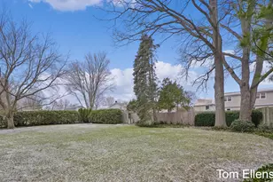 2111 Timberlane Dr, Jenison, MI 49428 - Photo 9