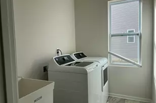 27106 Gallop Wy, Saline, MI 48176 - Photo 17