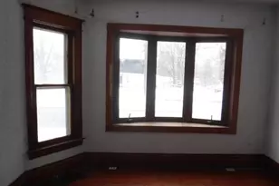 919 4th St, Three Rivers, MI 49093 - Photo 9