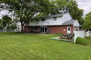 29011 Glenarden St, Farmington Hills, MI 48334 - Photo 3