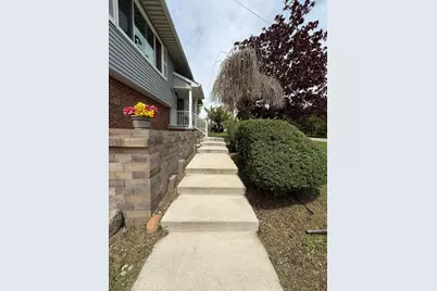 24213 Broadview Street, Farmington Hills, MI 48336 - Photo 5