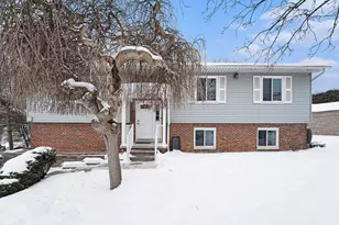 24213 Broadview St, Farmington, MI 48336 - Photo 3