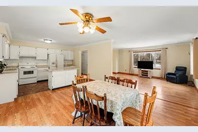 24213 Broadview Street, Farmington, MI 48336 - Photo 13
