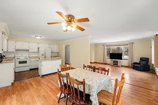 24213 Broadview St, Farmington, MI 48336 - Photo 13