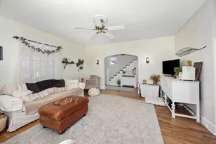 614 W Cass St, Greenville, MI 48838 - Photo 7