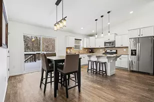 1401 Springview Ct, Middleville, MI 49333 - Photo 9