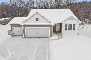 1401 Springview Ct, Middleville, MI 49333 - Photo 1