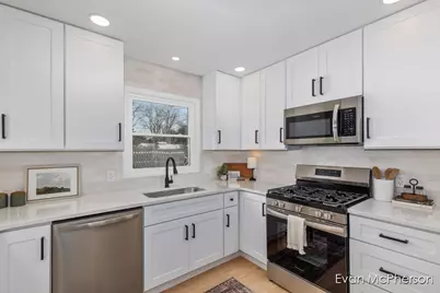 2512 Union Avenue NE, Grand Rapids, MI 49505 - Photo 15