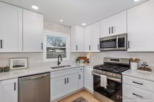 2512 Union Ave NE, Grand Rapids, MI 49505 - Photo 15