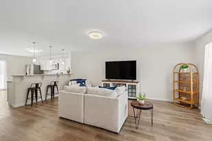 10266 Schrier Ln, Portage, MI 49024 - Photo 5