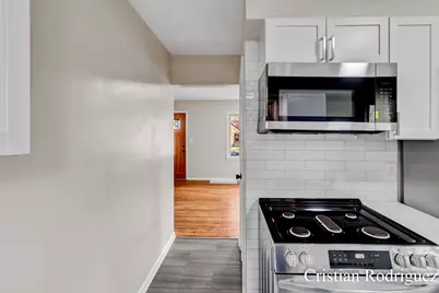 711 Fairfield Avenue NW, Grand Rapids, MI 49504 - Photo 15