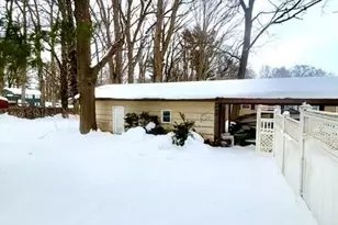 4801 Wil-O-Paw Dr, Coloma, MI 49038 - Photo 3