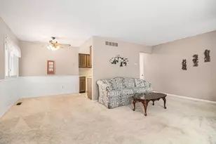 5054 Cedar Ct, Hudsonville, MI 49426 - Photo 5