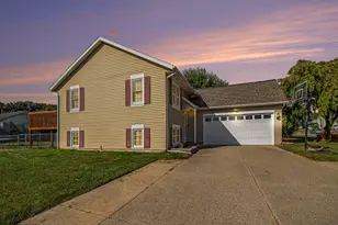 1370 Manorwood Dr SE, Grand Rapids, MI 49508 - Photo 1