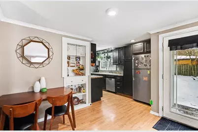 2427 Vanderbilt Avenue, Portage, MI 49024 - Photo 7