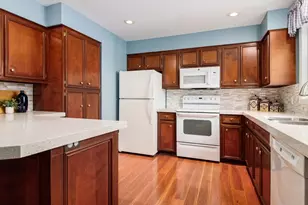 8081 Weatherwax Dr, Jenison, MI 49428 - Photo 5