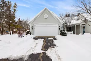 8081 Weatherwax Dr, Jenison, MI 49428 - Photo 3